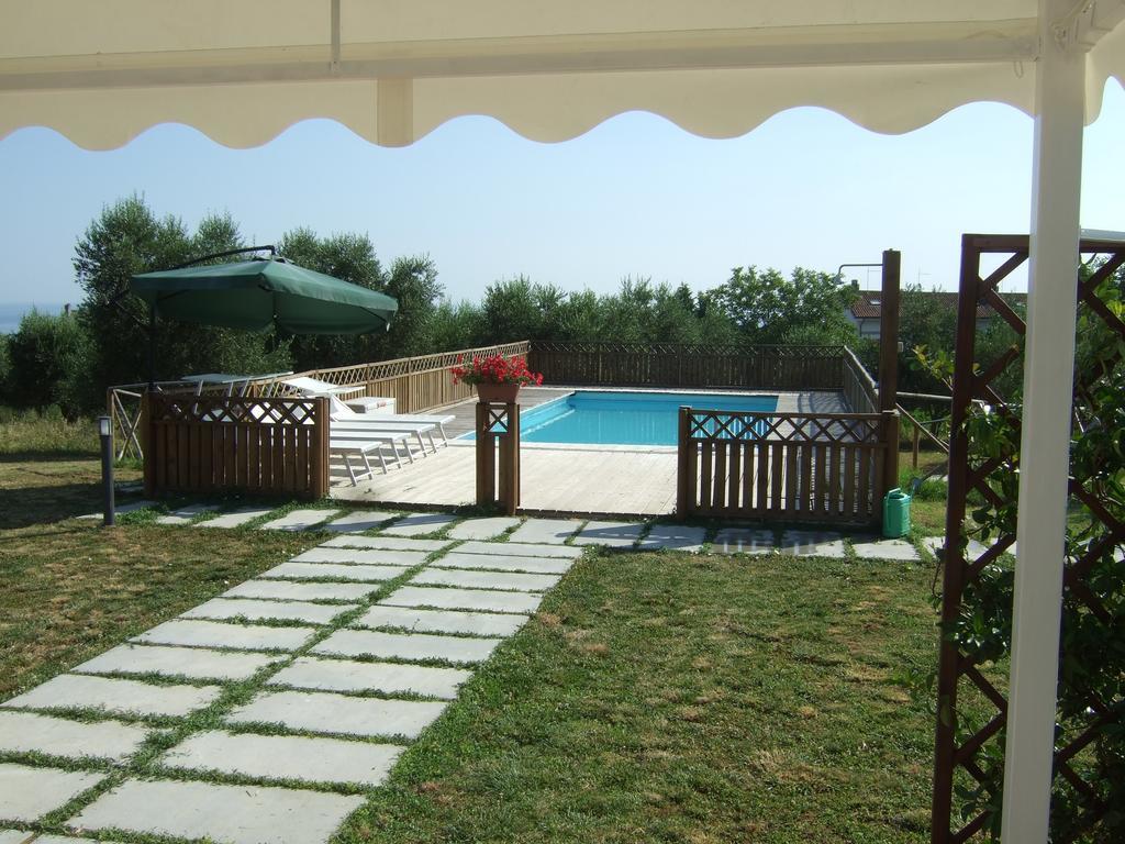 מרינה די מונטמרצ'יאנו Agriturismo La Casa Della Lavanda - Il Rustico מראה חיצוני תמונה