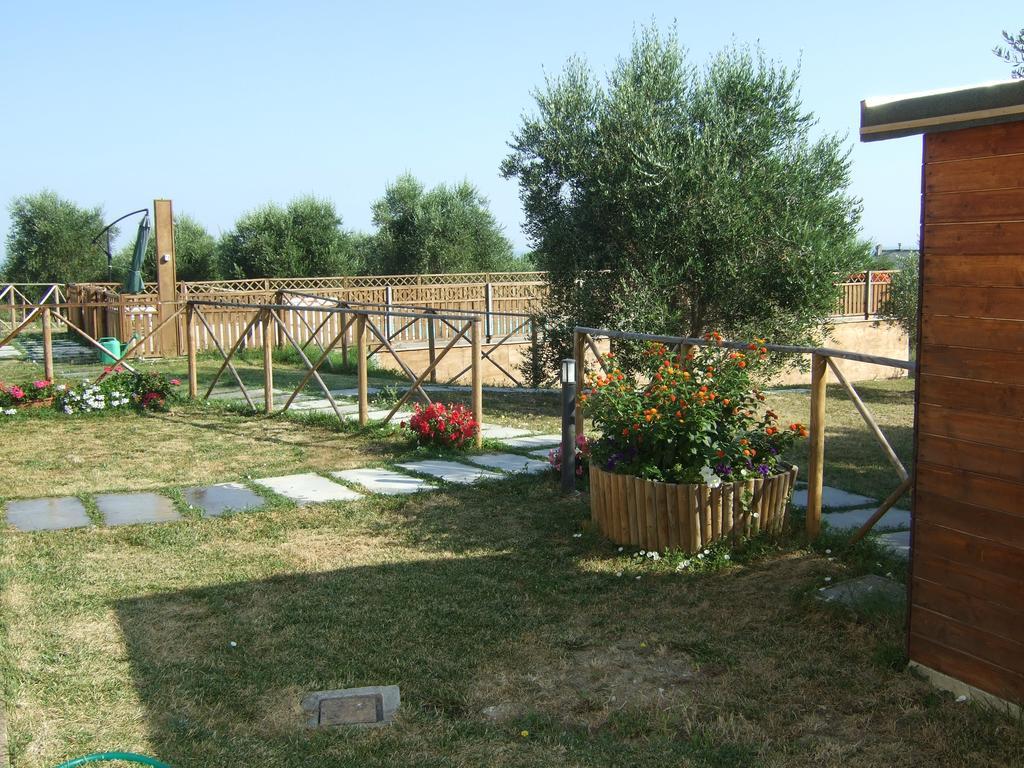 מרינה די מונטמרצ'יאנו Agriturismo La Casa Della Lavanda - Il Rustico מראה חיצוני תמונה
