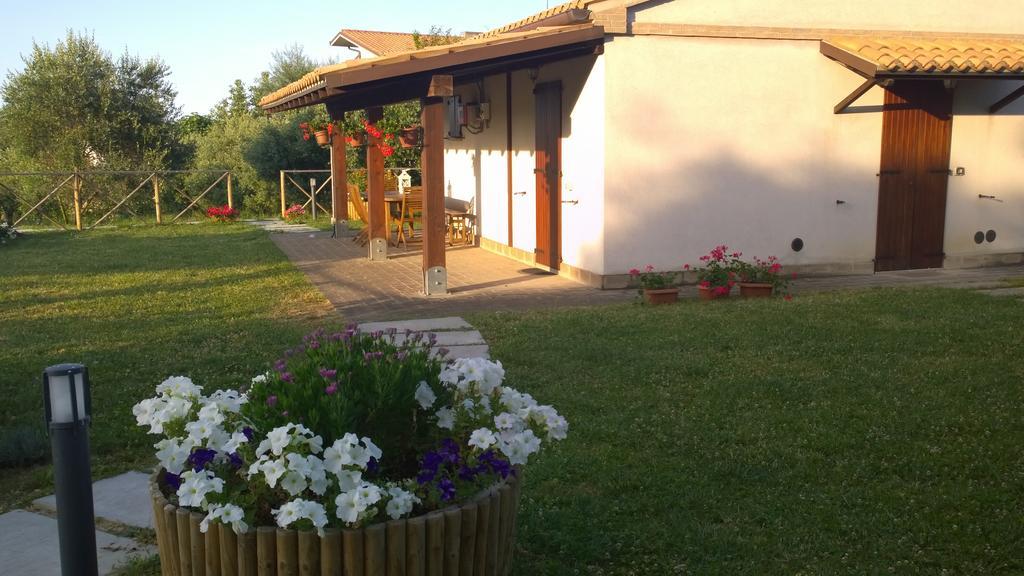 מרינה די מונטמרצ'יאנו Agriturismo La Casa Della Lavanda - Il Rustico מראה חיצוני תמונה