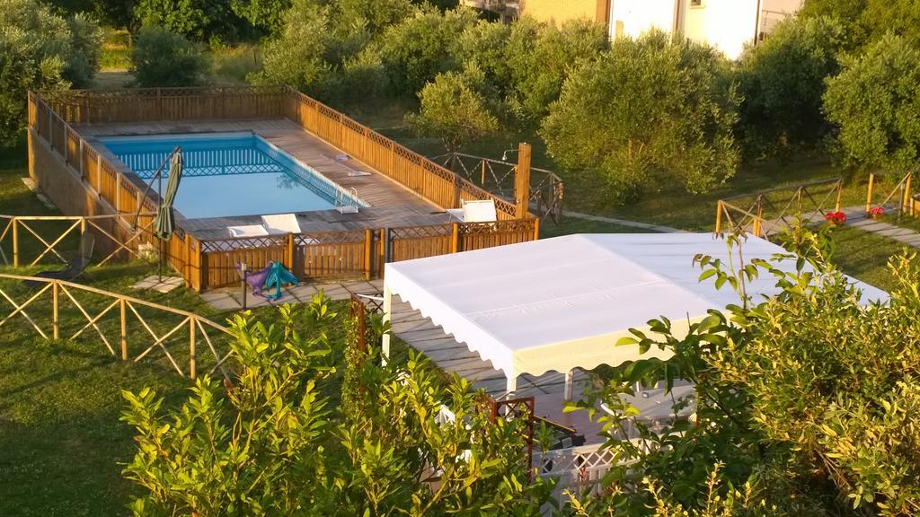 מרינה די מונטמרצ'יאנו Agriturismo La Casa Della Lavanda - Il Rustico מראה חיצוני תמונה